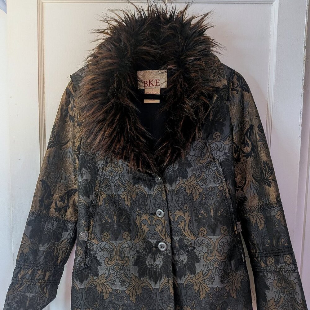 BKE Black Gold Tapestry Blazer Jacket Faux Fur Lined Collar Metallic Brocade M/S
